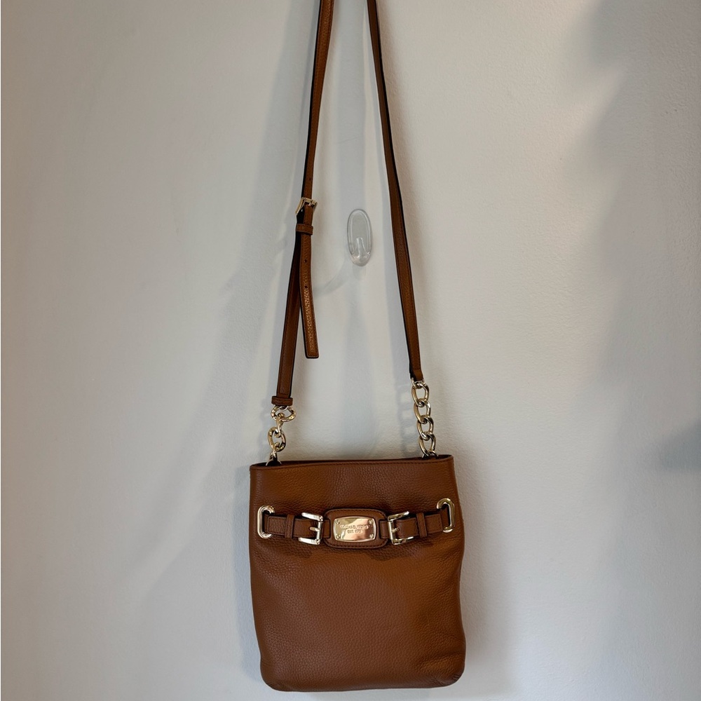 Elegant Brown Leather Crossbody Bag